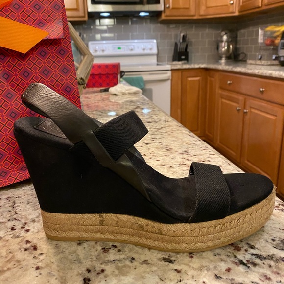 Size 10 Tory Burch Wedges - Picture 5 of 7